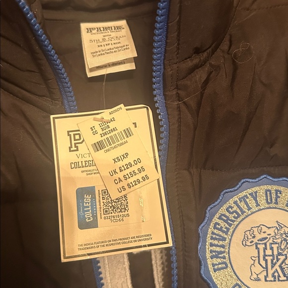 NWT VS Pink University of KY Puffer jacket - Size XS - Picture 3 of 5